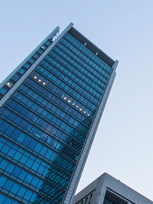 联系龙8头号玩家